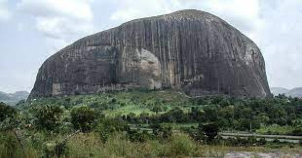 Explore Zuma Rock's Tourist Destinations